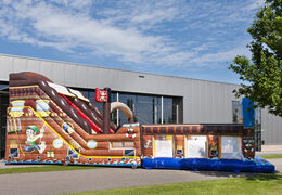 Méga toboggan gonflable sur le thème du monde des pirates avec des obstacles 3D pour les enfants. Achetez des toboggans gonflables maintenant en ligne chez JB Gonflables France