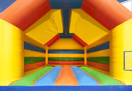 Achetez un grand château gonflable d'intérieur pour enfants. Commandez des châteaux gonflables en ligne chez JB Gonflables France