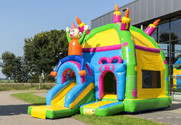Commandez un château gonflable maxifun en soirée à thème avec toit pour enfants chez JB Gonflables France. Achetez des châteaux gonflables en ligne chez JB Gonflables France