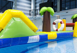 Hawaii run Parcours du combattant gonflable de 12m de long avec 2 toboggans pour petits et grands. Commandez des attractions aquatiques gonflables maintenant en ligne chez JB Gonflables France