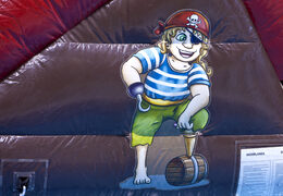 Commandez le parcours pirate Double Zig Zag pour petits et grands. Achetez des parcours d'obstacles pour piscines gonflables en ligne maintenant chez JB Gonflables France