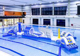 Achetez un parcours d'obstacles gonflable double haairun unique pour petits et grands. Commandez des jeux de piscine gonflables maintenant en ligne chez JB Gonflables France