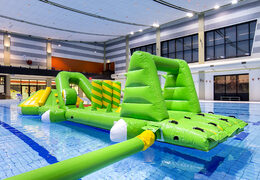 Commandez un toboggan gonflable sur le thème du crocodile pour petits et grands. Achetez des attractions aquatiques gonflables en ligne maintenant chez JB Gonflables France