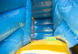 Achetez le château gonflable Splashy Shark avec baignoire chez JB Gonflables France. Commandez des châteaux gonflables en ligne chez JB Gonflables France