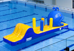 Parcours d'obstacles gonflable Whale Run avec des obstacles amusants en 3D pour petits et grands. Commandez des parcours d'obstacles gonflables en ligne maintenant chez JB Gonflables France