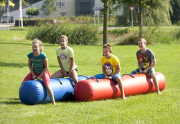Bouncy tube Bleu et rouge pour petits et grands. Achetez des articles gonflables en ligne chez JB Gonflables France