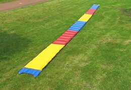 Commandez un tapis de cours d'eau unique en différentes tailles et couleurs pour les enfants. Achetez des jeux de piscine gonflables maintenant en ligne chez JB Gonflables France