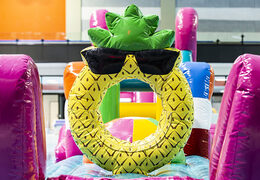 Commandez un parcours d'obstacles en piscine sur le thème Flamingo Run pour petits et grands. Achetez des attractions aquatiques gonflables en ligne maintenant chez JB Gonflables France