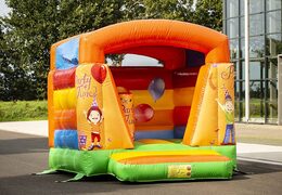 Petit château gonflable orange à acheter pour les enfants sur le thème de la fête. Achetez des châteaux gonflables chez JB Gonflables France en ligne