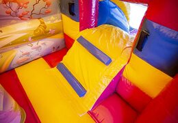 Commandez un petit château gonflable d'intérieur multifun dans le thème princesse pour les enfants. Les châteaux gonflables multifun sont en vente en ligne chez JB Gonflables France