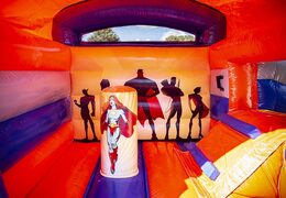 Achetez un petit château gonflable multifun à usage commercial sur le thème des super-héros bleu et orange pour les enfants. Châteaux gonflables en ligne disponibles chez JB Gonflables France