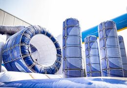 Achetez un parc gonflable Frozen avec des toboggans, des obstacles avec des imprimés amusants sur le thème de la Reine des neiges pour les enfants. Commandez des aire de jeux gonflable en ligne chez JB Gonflables France