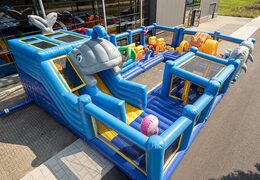 Achetez un parc gonflable seaworld avec plusieurs toboggans et toutes sortes d'obstacles amusants avec des imprimés seaworld pour les enfants. Commandez des aire de jeux gonflable en ligne chez JB Gonflables France