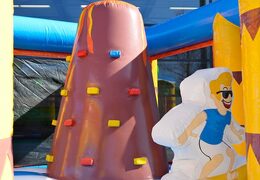Commandez un super châteaux gonflables de plage intérieur avec un toboggan pour les enfants. Achetez des château gonflable géant en ligne chez JB Gonflables France