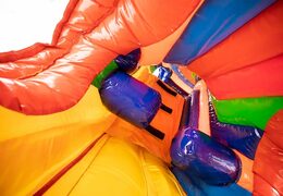 Achetez un playzone gonflable tunnel sur le thème du cirque avec des obstacles, une piste d'escalade et un toboggan pour les enfants. Commandez des playzone gonflables en ligne chez JB Gonflables France