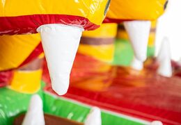 Achetez le super châteaux gonflables multijoueur d'intérieur Jungleworld avec un toboggan et des objets 3D pour les enfants. Commandez des château gonflable géant en ligne chez JB Gonflables France