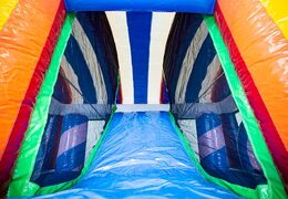 Achetez un château gonflable géant licorne multi-joueurs d'intérieur avec un toboggan et des objets 3D pour les enfants. Commandez des super châteaux gonflables en ligne chez JB Gonflables France