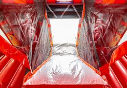 Château gonflable géant multijoueur pour les pompiers avec un toboggan au milieu et des objets 3D pour les enfants. Commandez des super châteaux gonflables en ligne chez JB Gonflables France