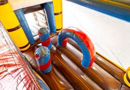 Château gonflable géant sur le thème des pirates avec toboggan et achat d'objets 3D pour les enfants. Commandez des château gonflable XXL en ligne chez JB Gonflables France