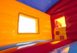 Achetez un château gonflable d'intérieur maxi multifun gonflable sur le thème du clown avec toboggan pour les enfants. Commandez des châteaux gonflables en ligne chez JB Gonflables France