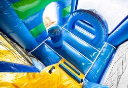 Commandez un mini château gonflable en thème nemo avec un toboggan pour les enfants. Achetez des mini multiplay en ligne chez JB Gonflables France