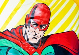 Commandez un château gonflable toboggan combo pour enfants sur le thème des super-héros. Château gonflable avec toboggan à vendre chez JB Gonflables France