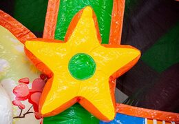 Châteaux gonflables multiplay de taille moyenne sur le thème de la licorne pour les enfants. Commandez des toboggan châteaux gonflables en ligne chez JB Gonflables France