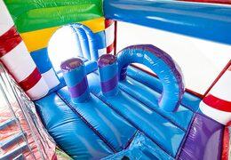 Commandez un châteaux gonflables multiplay moyen sur le thème de Candyland avec toboggan pour enfants. Achetez des toboggan châteaux gonflables en ligne chez JB Gonflables France