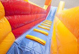 Achetez un toboggan gonflable spectaculaire sur le thème du clown avec des imprimés amusants pour les enfants. Commandez des toboggans gonflables maintenant en ligne chez JB Gonflables France