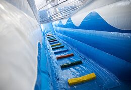 Toboggan gonflable parfait sur le thème des dauphins avec des objets 3D à commander pour les enfants. Achetez des toboggans gonflables maintenant en ligne chez JB Gonflables France