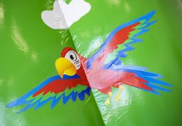 Acheter Giraffe Slide Super toboggan avec des couleurs gaies, des objets 3D et une belle impression sur les parois latérales. Commandez des toboggans gonflables maintenant en ligne chez JB Gonflables France