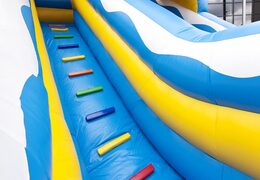 Toboggan gonflable sur le thème du poisson-clown avec une pataugeoire, un objet 3D impressionnant, des couleurs fraîches et l'obstacle 3D pour les enfants. Commandez des toboggans gonflables maintenant en ligne chez JB Gonflables France