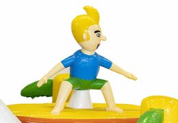 Achetez un parcours d'obstacles de 13,5 mètres de long sur le thème du surf avec des objets 3D appropriés pour les enfants. Commandez des parcours d'obstacles gonflables maintenant en ligne chez JB Gonflables France