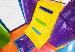 Transat gonflable sur le thème hippie avec toboggan avec de nombreuses couleurs à vendre pour les enfants