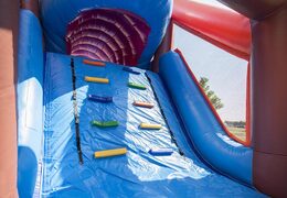 Commandez un parcours d'obstacles gonflable sur le thème des requins avec 7 éléments de jeu et des objets colorés pour les enfants. Achetez des parcours d'obstacles gonflables en ligne maintenant chez JB Gonflables France