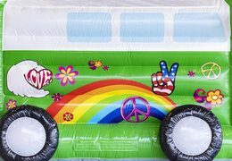 Commandez château gonflable standard avec toit sur le thème hippie vert pour les enfants