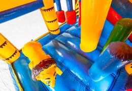 Château gonflable gonflable avec toboggan et toit sur le thème du safari amazonien à vendre pour les enfants