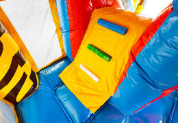 Commandez maintenant Château gonflable gonflable avec toboggan et toit sur le thème du safari amazonien pour les enfants