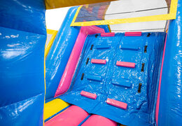 Achetez un parcours d'obstacles Flamant gonflable de 13 mètres de long pour les enfants.  Commandez des parcours d'obstacles gonflables en ligne maintenant chez JB Gonflables France