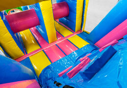 Commandez dès maintenant votre parcours d'obstacles gonflable de 13 mètres sur le thème des flamants pour les enfants. Achetez des parcours d'obstacles gonflables en ligne maintenant chez JB Gonflables France