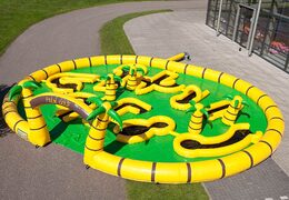 Jeu de vagues sur un château gonflable