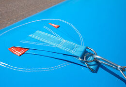 Achetez un baby-foot gonflable bleu orange avec un système unique d'embarquement coulissant pour les enfants. Commandez le baby-foot gonflable maintenant en ligne chez JB Inflatables Pays-Bas