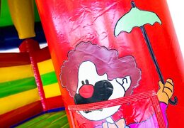 Achetez un super château gonflable d'intérieur sur le thème du cirque carrousel pour les enfants. Acheter un château gonflable en ligne chez JB Inflatables Pays-Bas