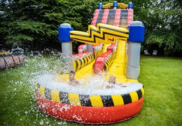 Photo d'ambiance d'un toboggan aquatique, en vente chez JB de Meppel