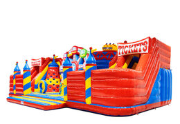 Côté de Slideworld rollercoaster avec grande roue et billets