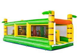 Parcours d'obstacles modulaire en jaune, vert et orange avec palmier