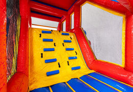 Mur d'escalade dans l'extension de parcours d'obstacles à construire soi-même Base Jump