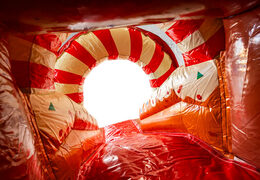 Toboggan du château gonflable Multifun sur le thème du pain d'épices, rouge et blanc