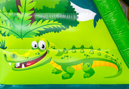 Illustration d'un crocodile dans la jungle sur le module de parcours d'obstacles Base Jump