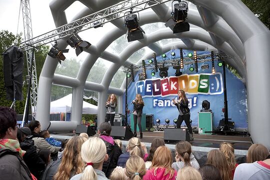 JB Inflatables Meppel, Leverancier Opblaasbare Attracties en Springkussens ook voor Maatwerk